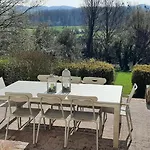 Les Tourelles Bed and Breakfast Contes